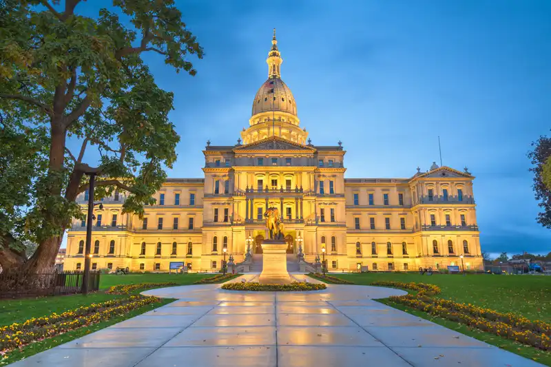 michigan-capitol-800